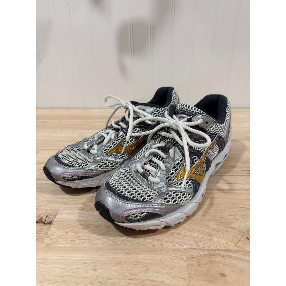 Mizuno Wave Alchemy 11 Running Sneakers Gray Athletic Women Size 9